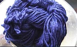 Eco-friendly wool dyeing