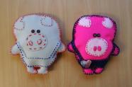 Soft toy pigs